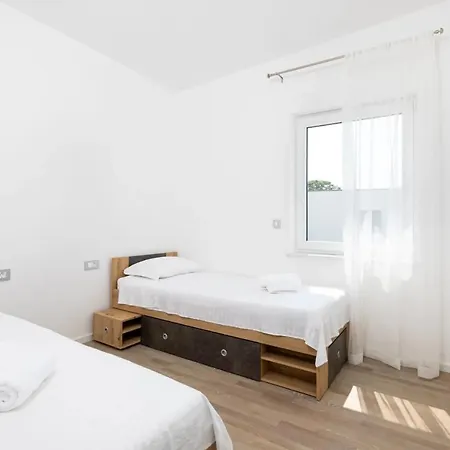 By The Sea Vantacici, Krk - 21704 Apartment